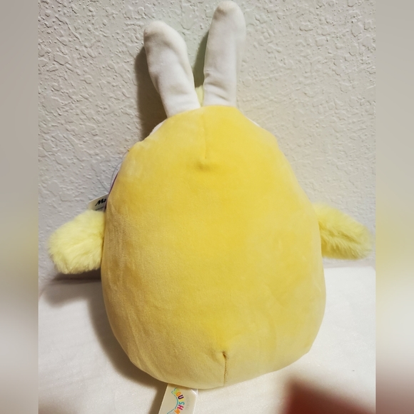Aimee, The Easter Chick Squishmallows - Picture 2 of 5